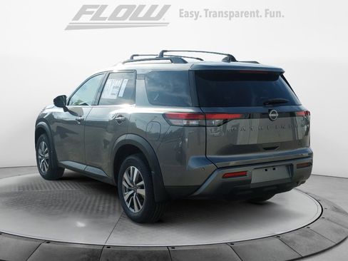 New 2026 Nissan Pathfinder SL image 5