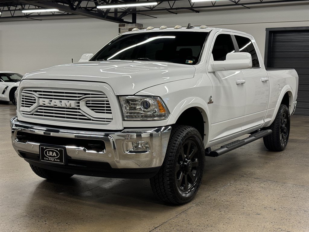 Used 2018 RAM 2500 Laramie w/ Snow Chief Group AWD/4WD image 3