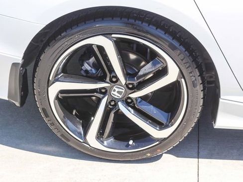 Used 2022 Honda Accord Sport image 12