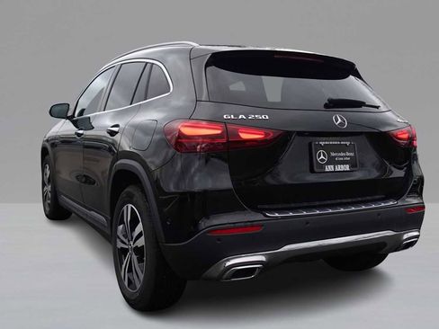 Used 2026 Mercedes-Benz GLA 250 4MATIC image 7