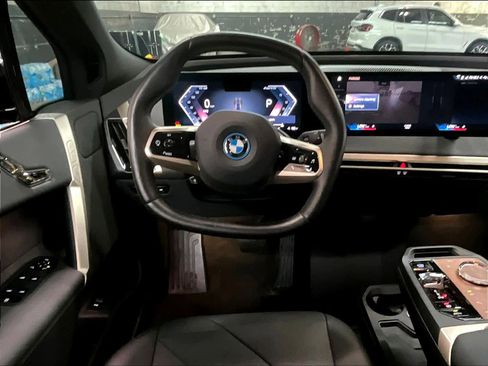 Certified 2022 BMW iX xDrive50 w/ Sport Package image 8