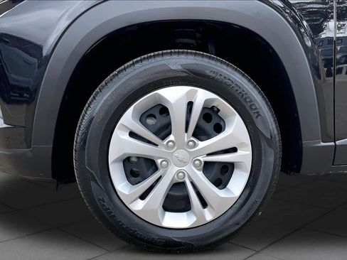 Used 2025 Chevrolet Trax LS FWD image 11