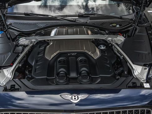 Used 2022 Bentley Flying Spur V8 image 34