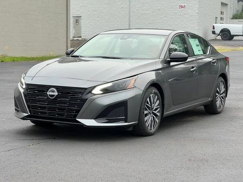 New 2026 Nissan Altima 2.5 SV FWD image 32