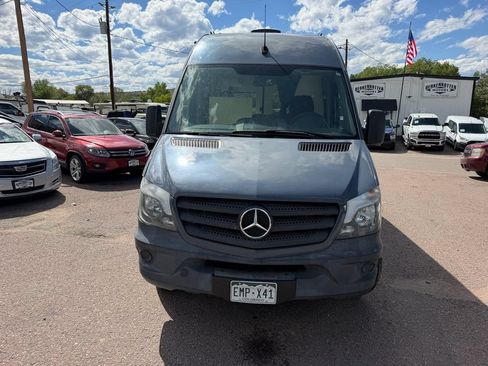 Used 2018 Mercedes-Benz Sprinter 2500 image 12