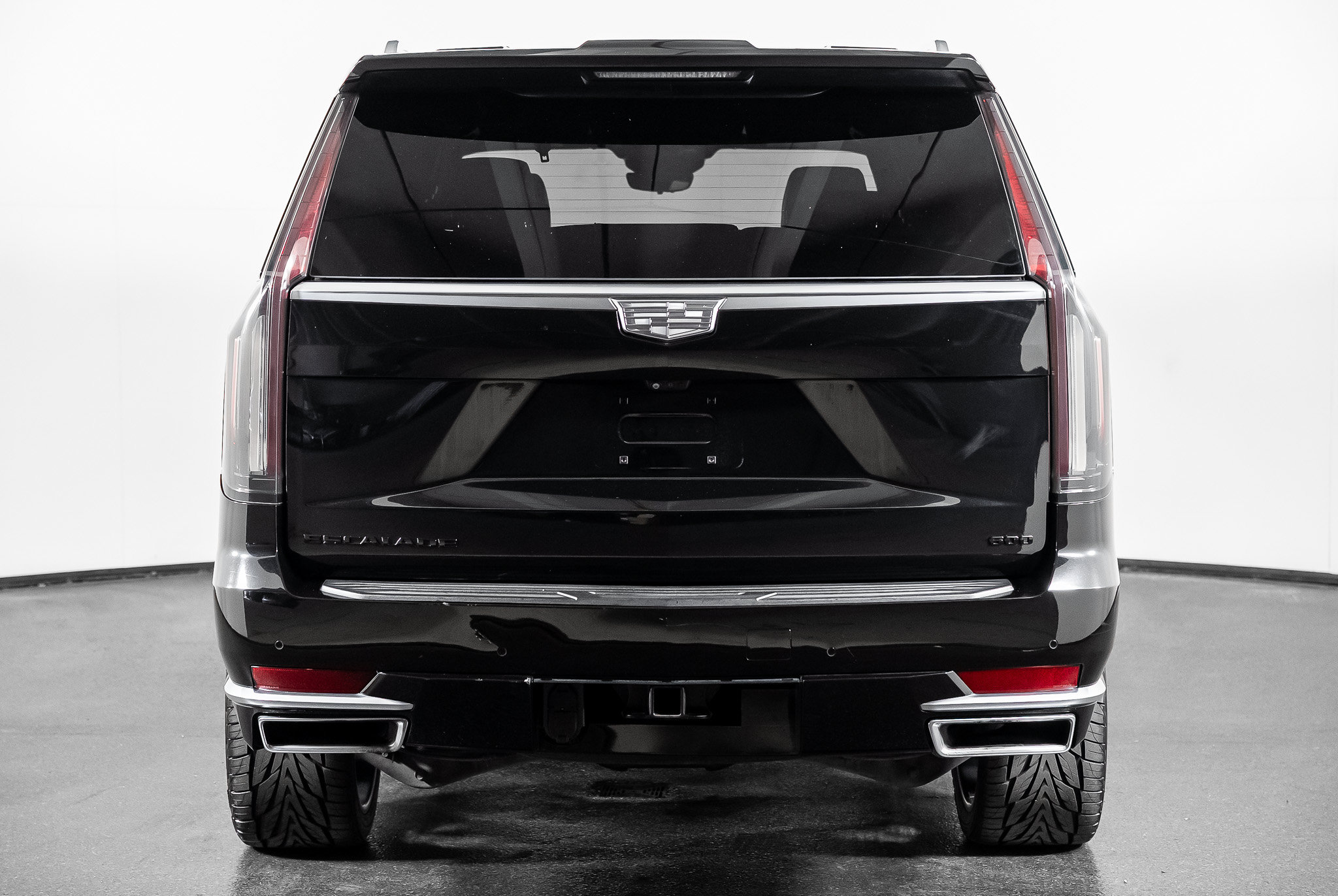 Used 2021 Cadillac Escalade Premium Luxury w/ LPO, Radiant Package AWD/4WD image 22