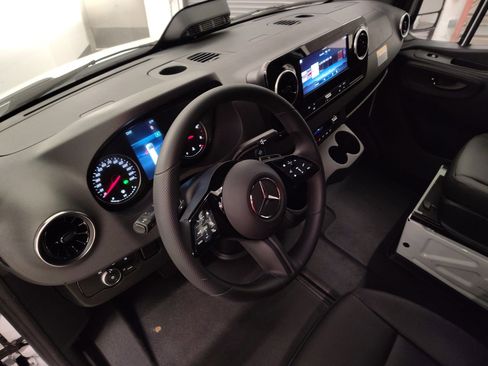 New 2026 Mercedes-Benz Sprinter 2500 image 4