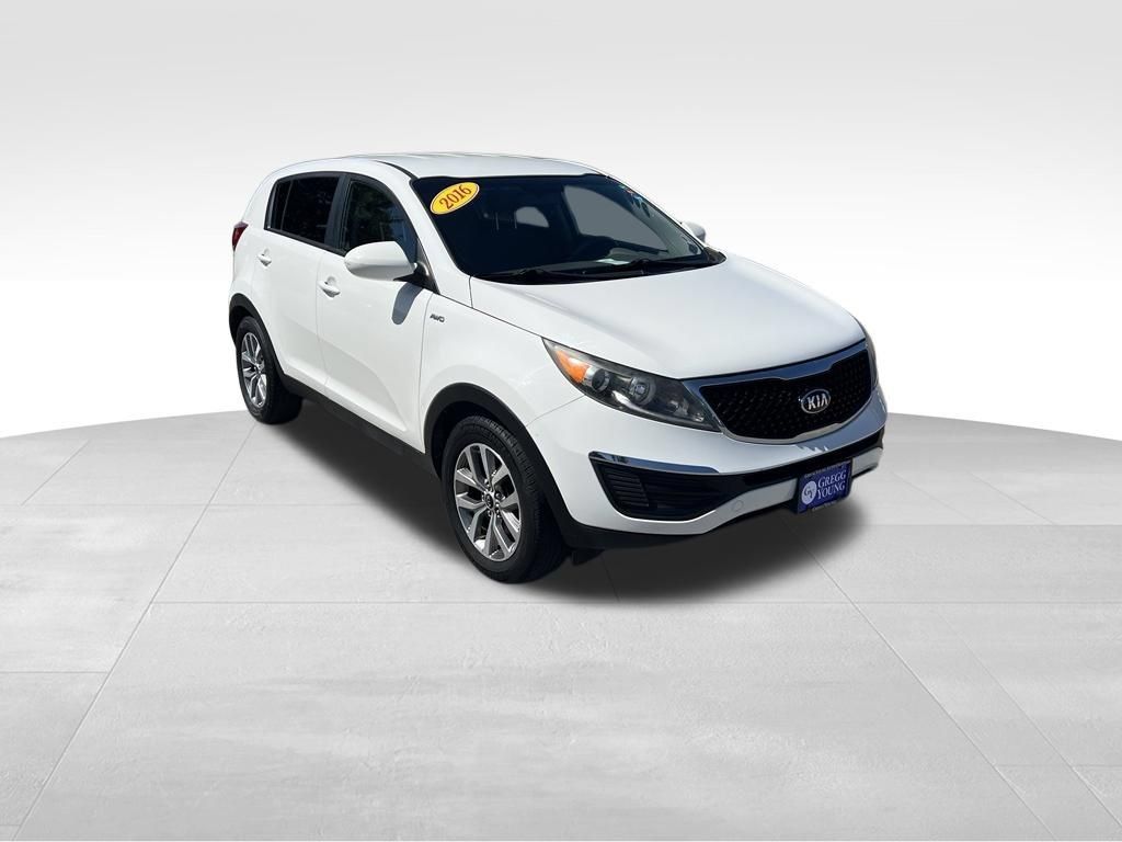 Used 2016 Kia Sportage LX AWD/4WD image 8
