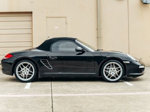 Used 2011 Porsche Boxster RWD image 28