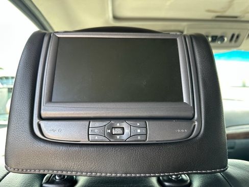 Used 2014 Nissan Armada Platinum AWD/4WD image 5