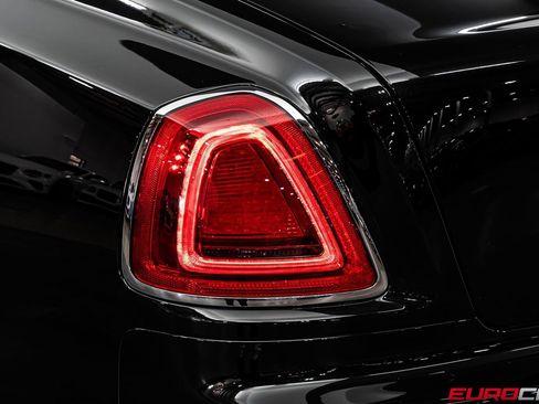 Used 2010 Rolls-Royce Ghost image 18