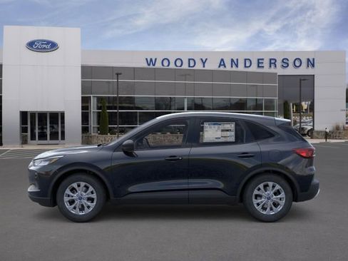 New 2026 Ford Escape Active FWD image 3