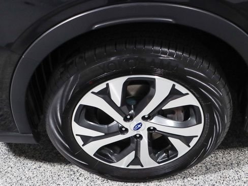 Used 2020 Subaru Outback Limited image 11
