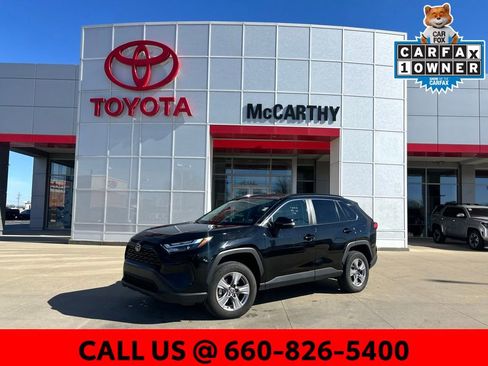 Used 2025 Toyota RAV4 XLE AWD/4WD image 1