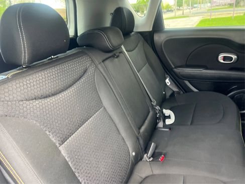 Used 2015 Kia Soul + FWD image 27