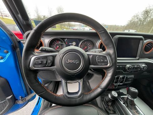 Used 2022 Jeep Gladiator Mojave w/ Cold Weather Group image 31