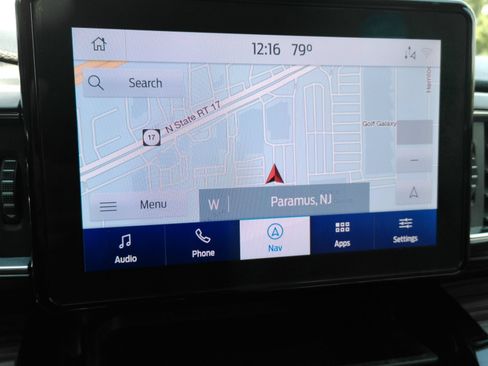Used 2021 Ford Explorer Limited w/ Equipment Group 301A AWD/4WD image 28