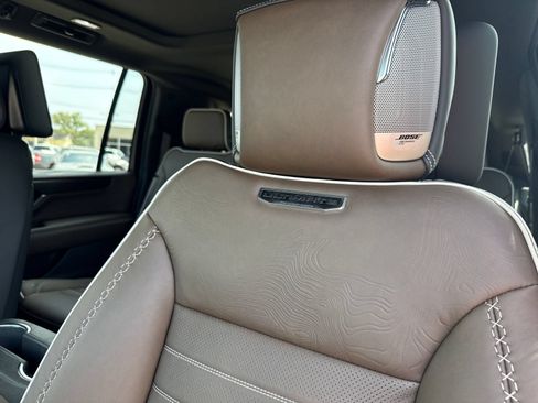 New 2026 GMC Yukon XL Denali Ultimate AWD/4WD image 36
