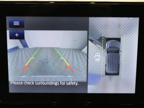 Used 2021 Ford Explorer Limited w/ Class III Trailer Tow Package AWD/4WD image 23