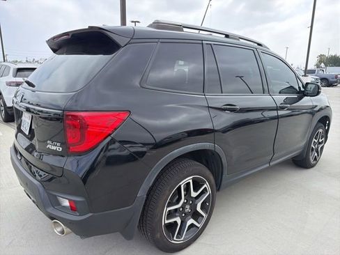 Used 2023 Honda Passport Elite image 2