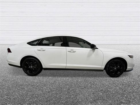 New 2025 Honda Accord SE image 7
