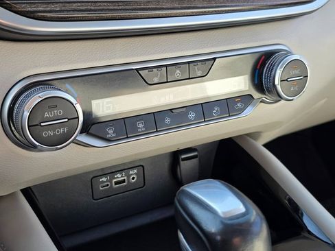 Used 2022 Nissan Altima 2.5 Platinum image 29