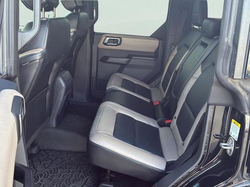 Used 2024 Ford Bronco Wildtrak AWD/4WD image 25