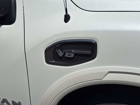 Used 2017 Nissan Titan Platinum Reserve AWD/4WD image 11