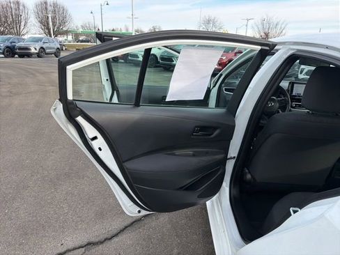 Used 2024 Toyota Corolla LE image 22