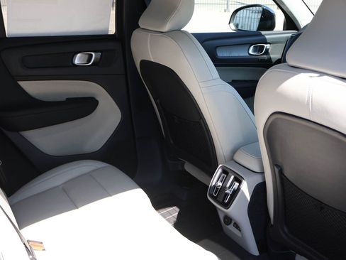 New 2026 Volvo XC40 B5 Plus w/ Protection Package Premier AWD/4WD image 20