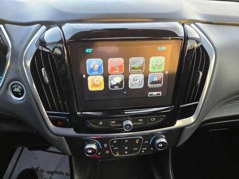 Used 2018 Chevrolet Traverse LT image 7