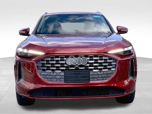 Certified 2025 Audi Q5 Premium Plus w/ Premium Plus image 3