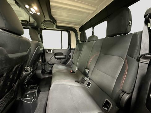 Used 2020 Jeep Gladiator Rubicon AWD/4WD image 22