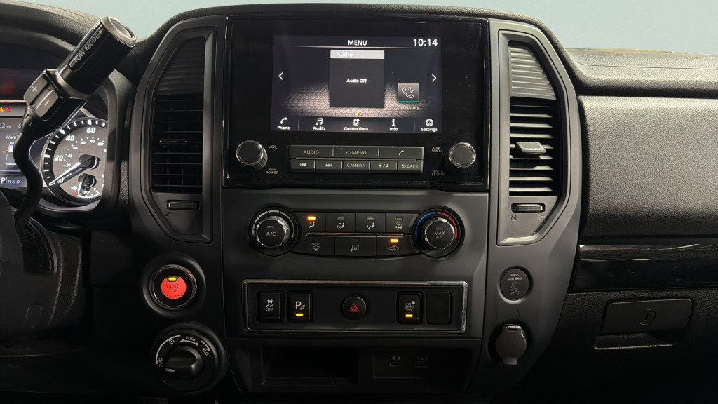 Used 2024 Nissan Titan SV AWD/4WD image 39