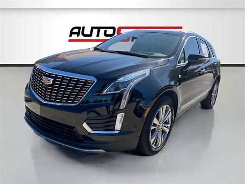 Used 2024 Cadillac XT5 Premium Luxury w/ Technology Package image 3