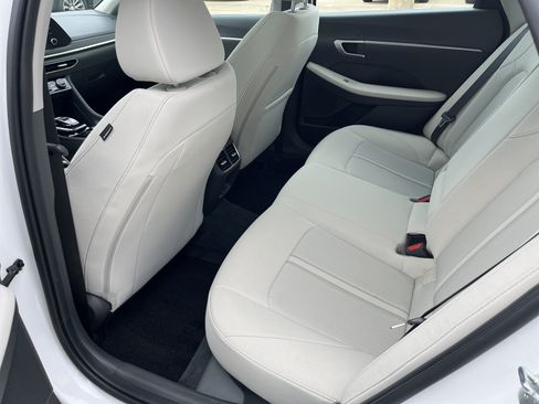 Used 2022 Hyundai Sonata SEL w/ Convenience Package FWD image 11