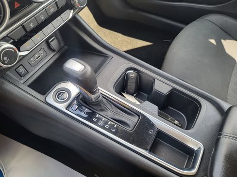 Used 2024 Nissan Sentra SV FWD image 19