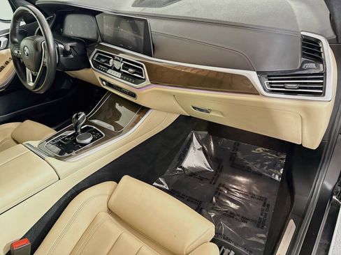 Used 2022 BMW X5 sDrive40i w/ Premium Package RWD image 30