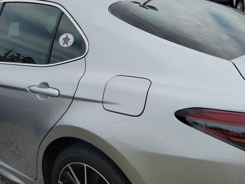 Used 2023 Toyota Camry SE image 22