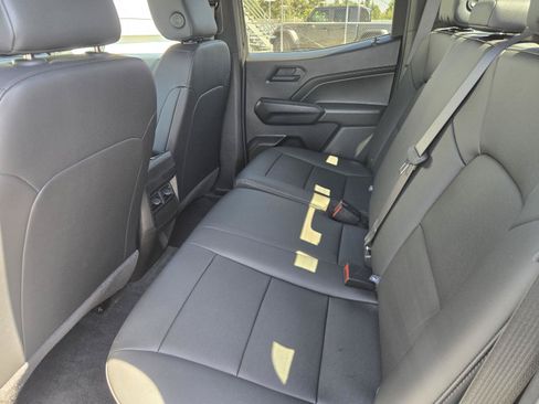 Used 2025 Chevrolet Colorado Trail Boss AWD/4WD image 25