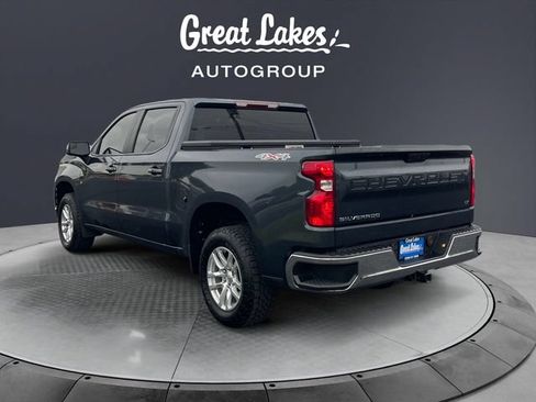 Used 2021 Chevrolet Silverado 1500 LT AWD/4WD image 3