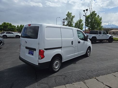 Used 2021 Nissan NV200 S w/ Back Door Glass Package image 5