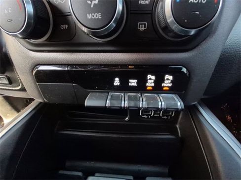Used 2020 RAM 1500 Big Horn image 23
