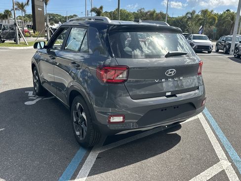 New 2026 Hyundai Venue SEL image 8