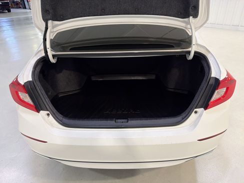 Used 2020 Honda Accord LX image 27