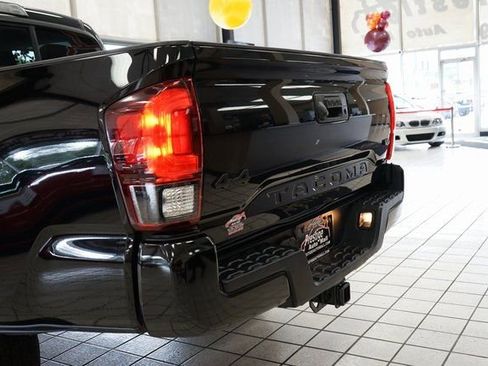 Used 2023 Toyota Tacoma SR image 12