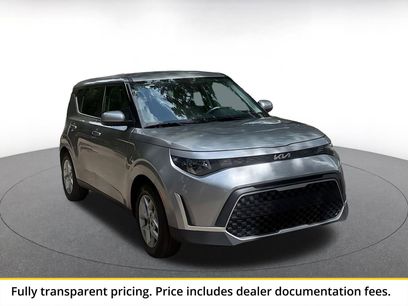 Used 2025 Kia Soul LX w/ LX Technology Package