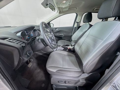 Used 2016 Ford Escape SE w/ Equipment Group 201A image 24