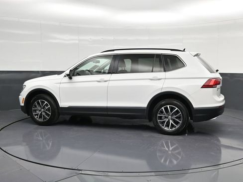 Used 2020 Volkswagen Tiguan SE image 8