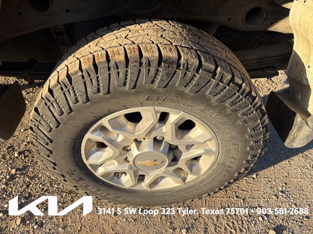 Used 2021 Chevrolet Silverado 2500 LT w/ Fleet Comfort Package AWD/4WD image 8